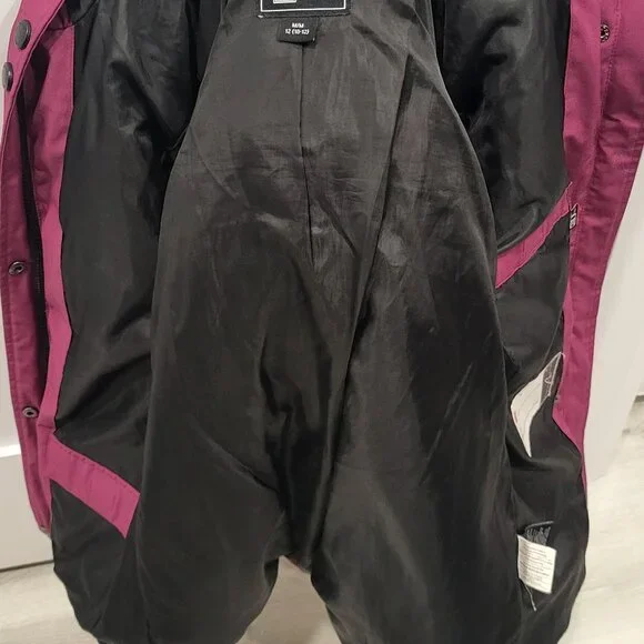 Parka - Picture 3 of 4